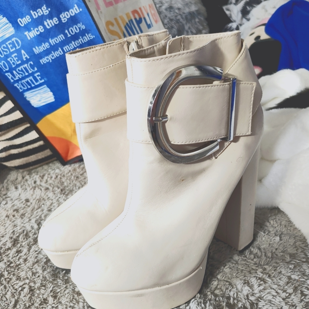 Apt 9 white leather booties